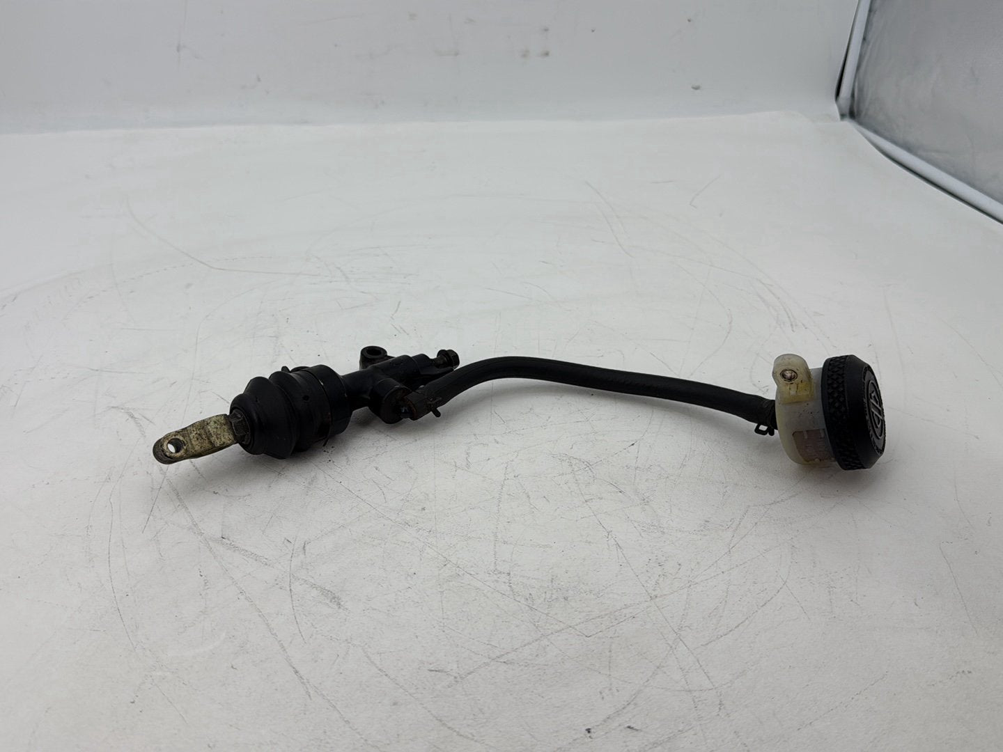 2004 - 2013 Harley-Davidson Sportster 1200 Custom Rear Brake Line Master Cylinder Reservoir Tank 42521-04