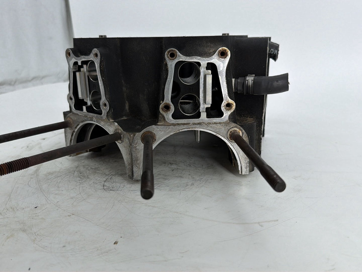 2005 Harley Touring FLHTCUI Electra Glide Ultra OEM Crankcase Shaft Engine Motor Cover