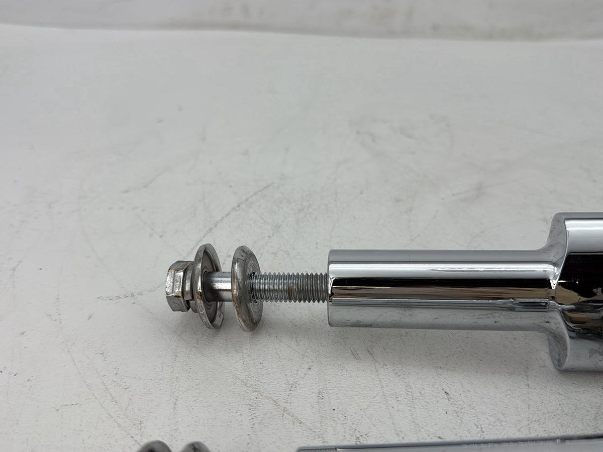 2006 Harley Dyna FXDWGI Wide Glide OEM Front Handlebar Riser Top Clamp Chrome