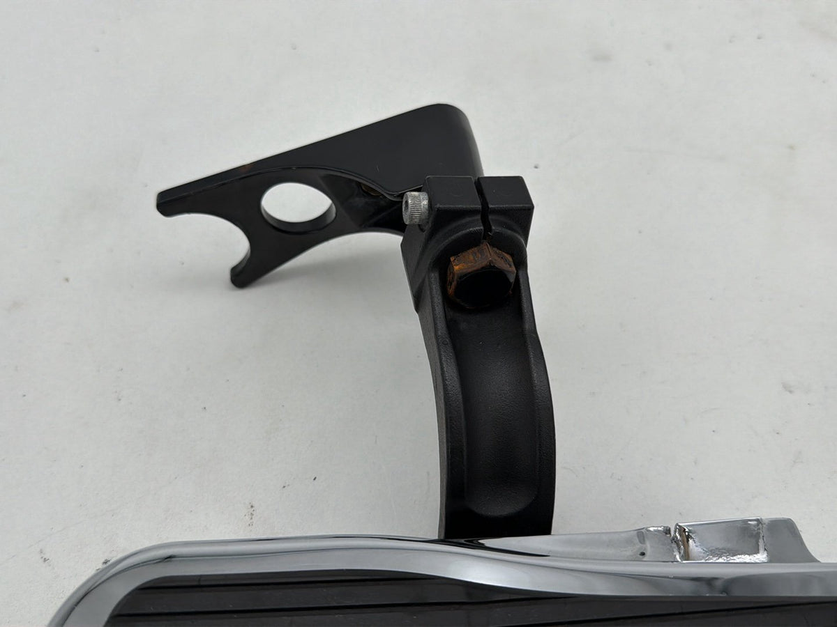 2015 Harley Softail Deluxe FLSTN OEM Left & Right Passenger Floorboard Foot Rest