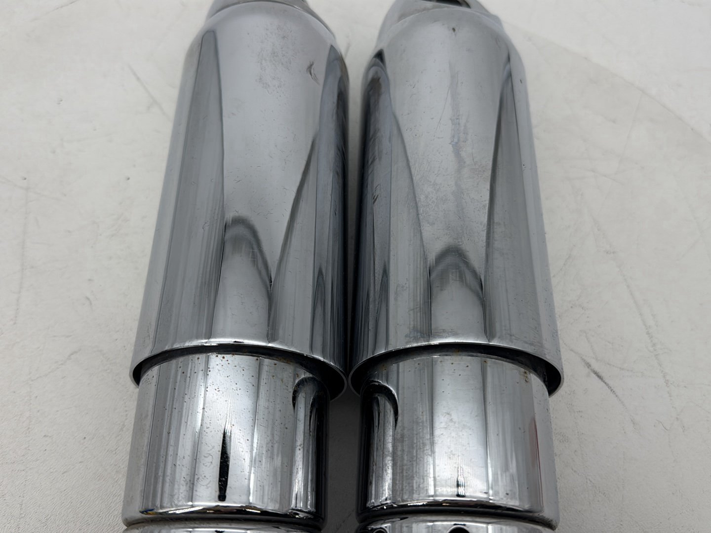 2007 - 2012 Harley-Davidson Dyna Super Glide Rear Left Right Shock Absorbers 54537-08A