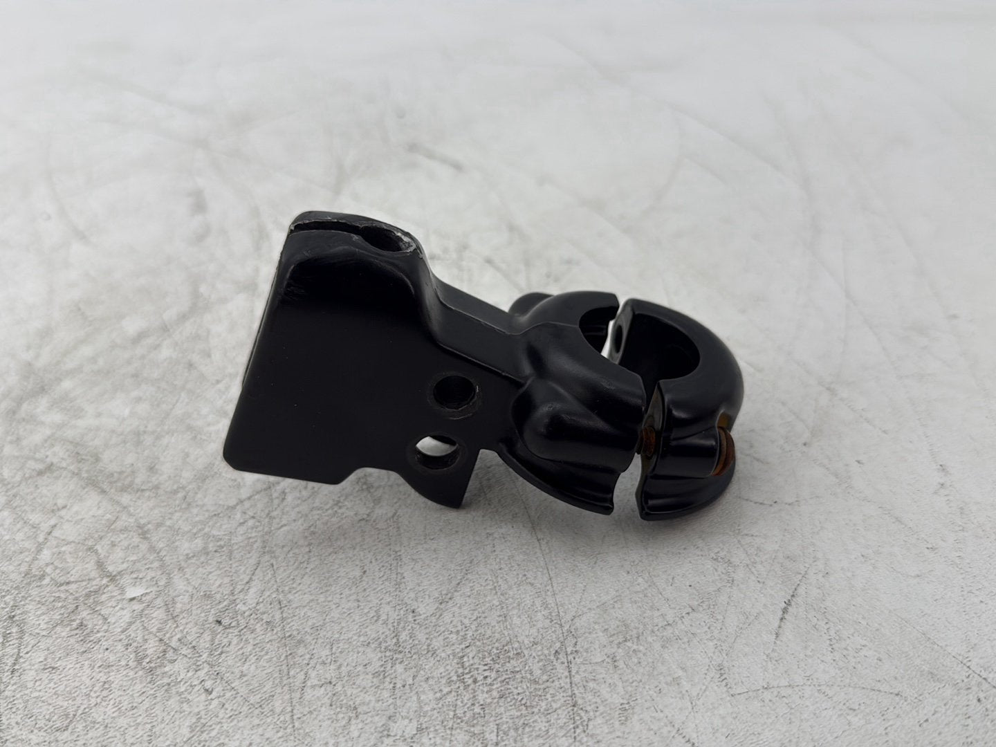 2013 Harley Electra Glide Touring Ultra FLHTCUI OEM Clutch Hand Lever Clutch Perch 38608-96