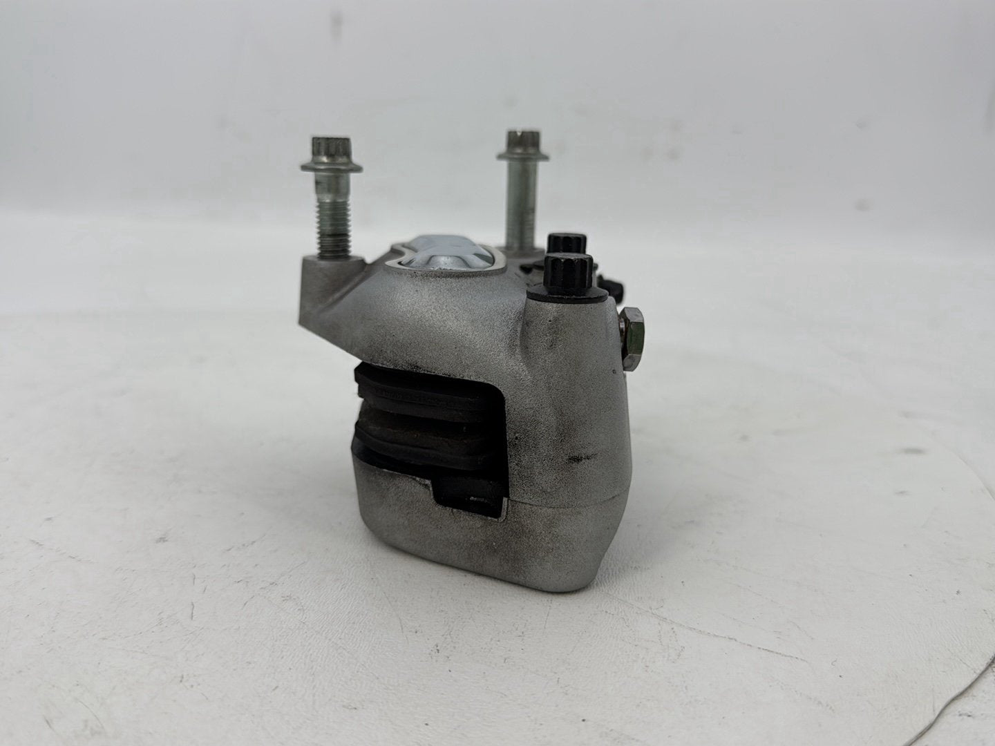 1999 - 2006 Harley-Davidson Touring CVO Screamin Eagle Road King Front Left 1 Brake Caliper 44381-99C