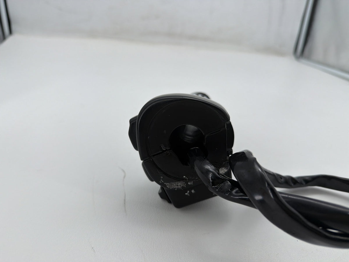 06 Harley Electra Glide Touring OEM Left Turn Signal Headlight Switches Controls