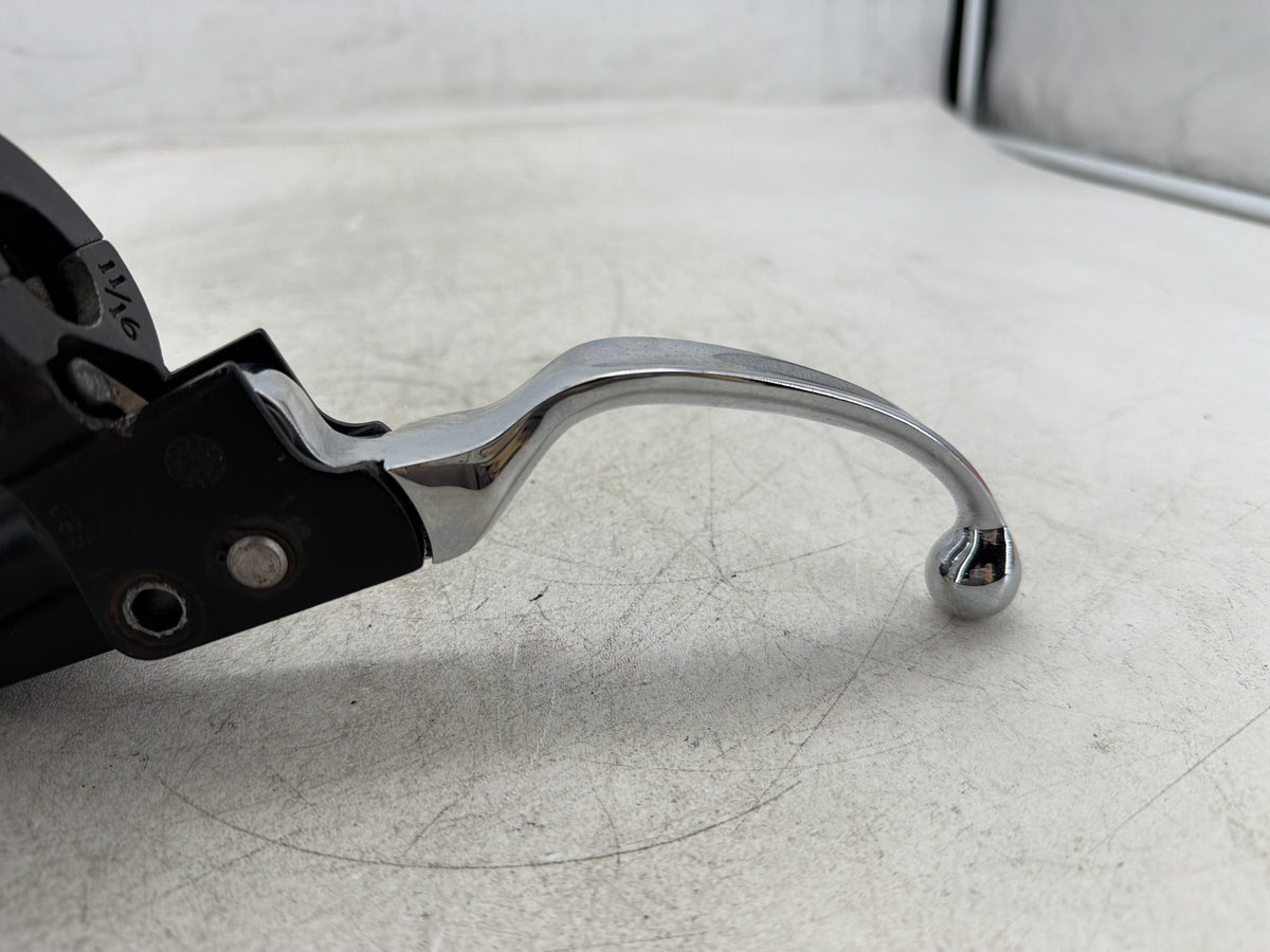 1991 Harley Electra Glide Touring OEM Front Right Brake Lever Master Cylinder