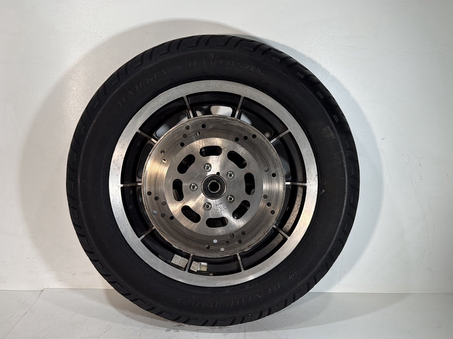 1984 - 1998 Harley-Davidson Touring Electra Glide Classic Front Wheel Rim Tire MT90B16 72H, Dunlop, 16"