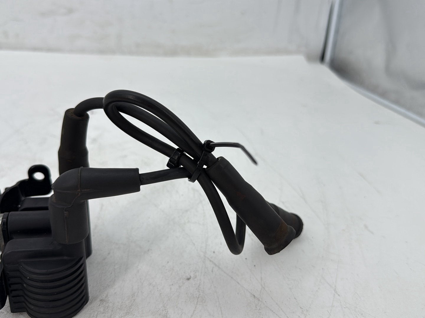 2009 Harley Sportster 883 Low XL883L OEM Ignition Coil Spark Plugs Cable