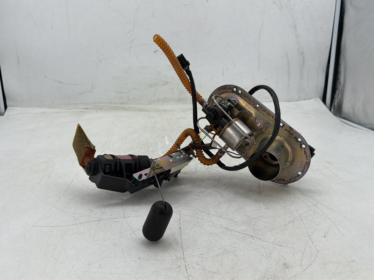 2006 Harley Electra Glide Touring OEM Fuel Pump Gas Gasoline Petrol Sending