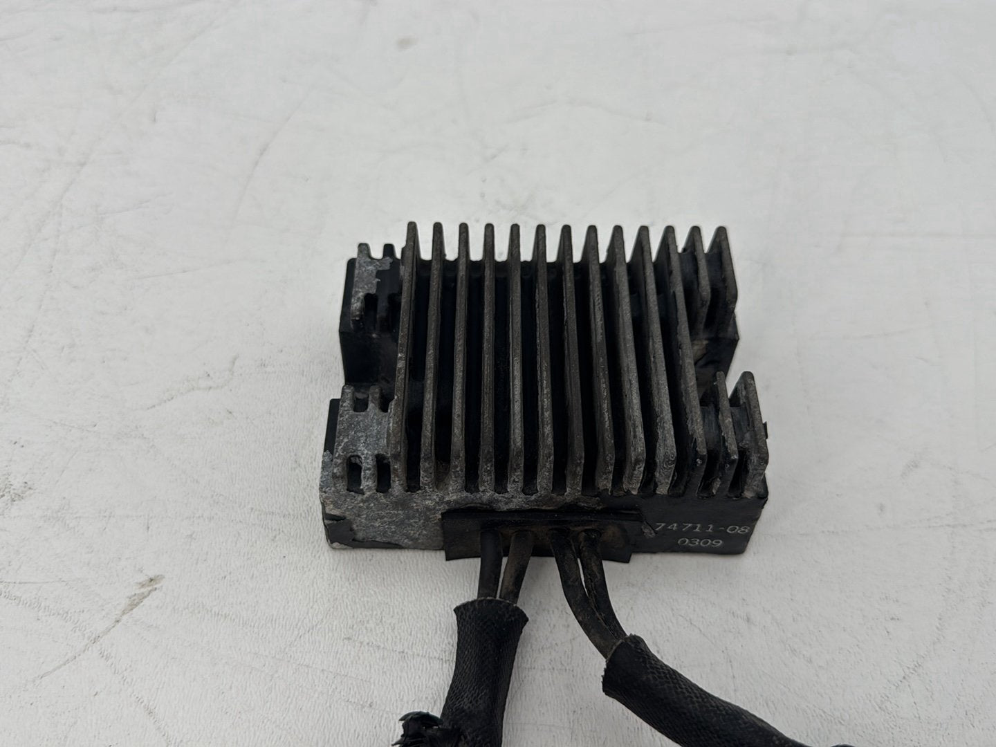 2009 Harley Sportster XL1200 L 1200 Low OEM Voltage Regulator Rectifier 74711-08