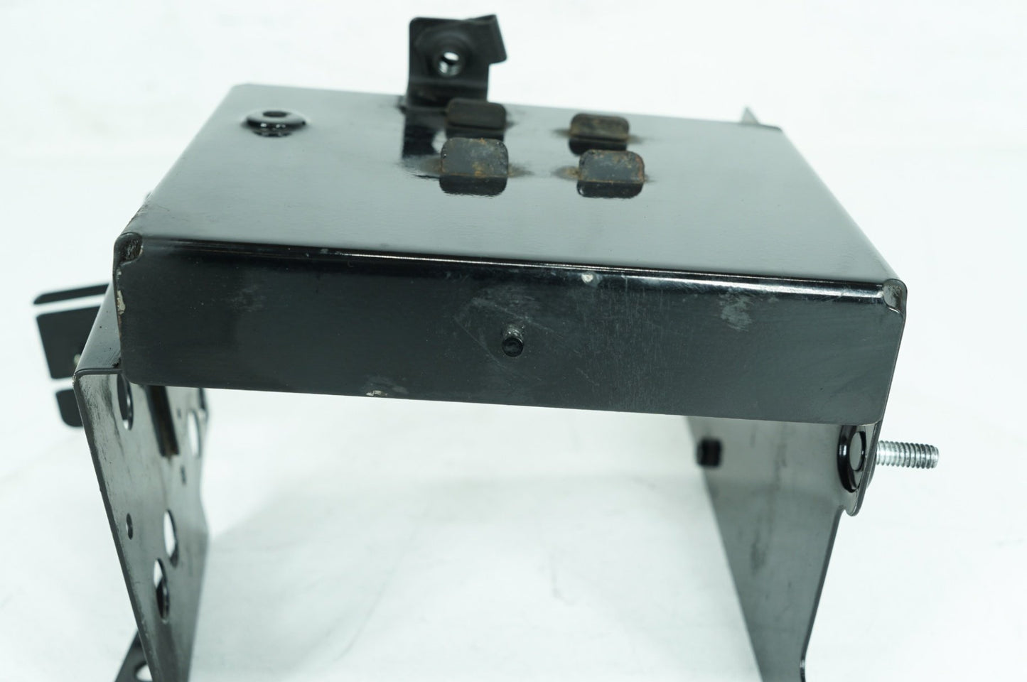2000 Harley Touring FLHTCUI Electra Glide Ultra OEM Battery Tray Bracket Holder Carrier
