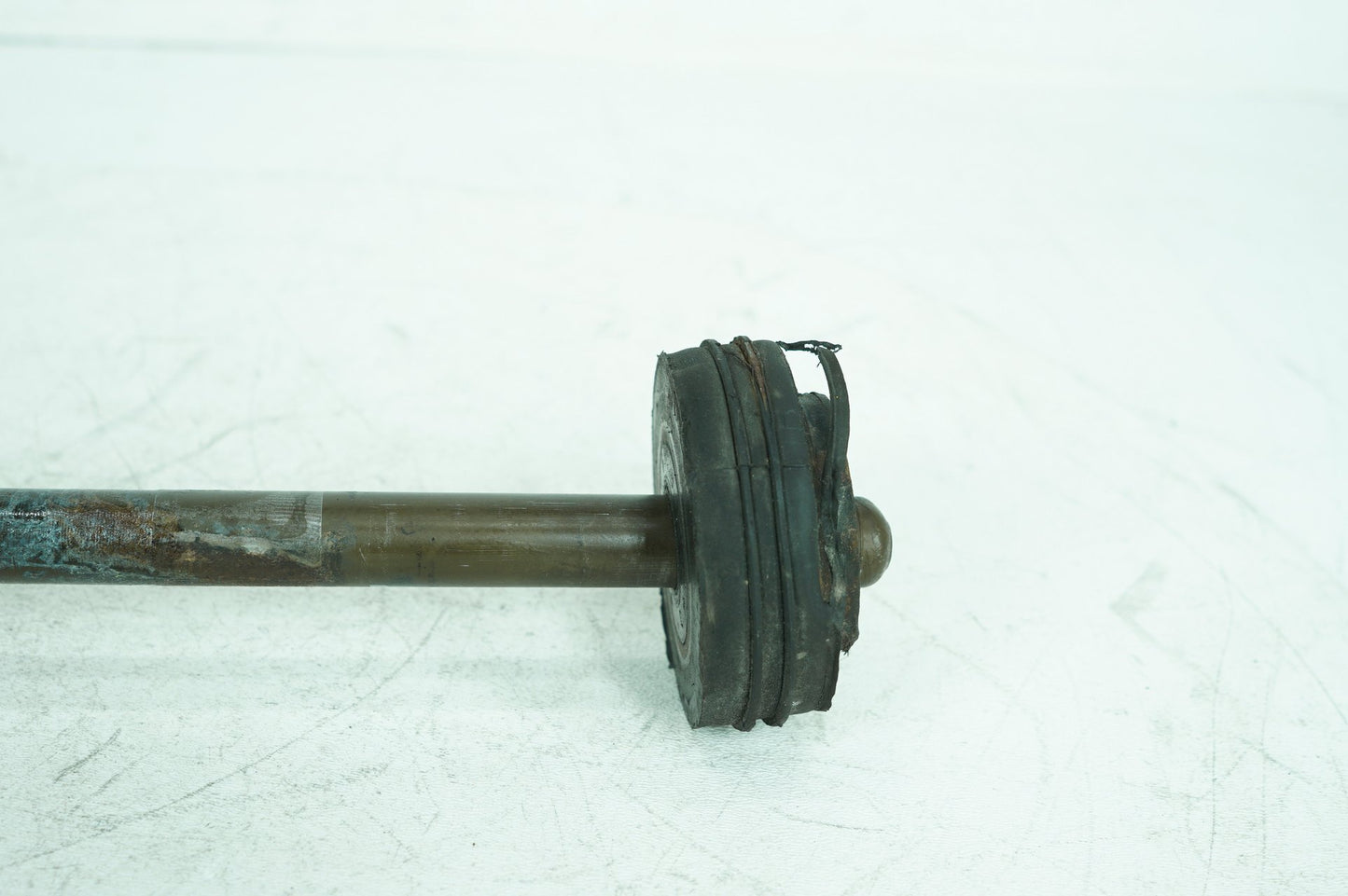 1999 - 2006 Harley-Davidson Touring Electra Glide Classic Rear Fork Swingarm Pivot Bolt Shaft 47492-89A