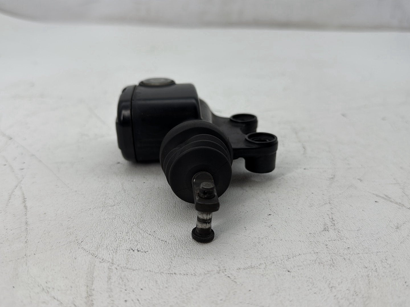 2008 Harley Road King Touring FLHR OEM Rear Brake Master Cylinder Reservoir