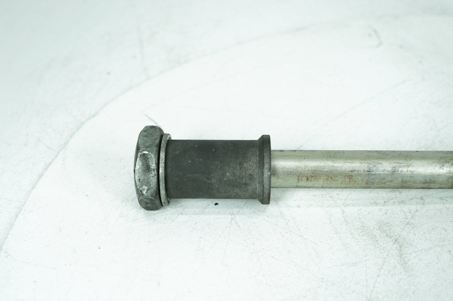 1999 - 2006 Harley-Davidson Softail Heritage Classic Rear Fork Swingarm Pivot Bolt Shaft 47610-00