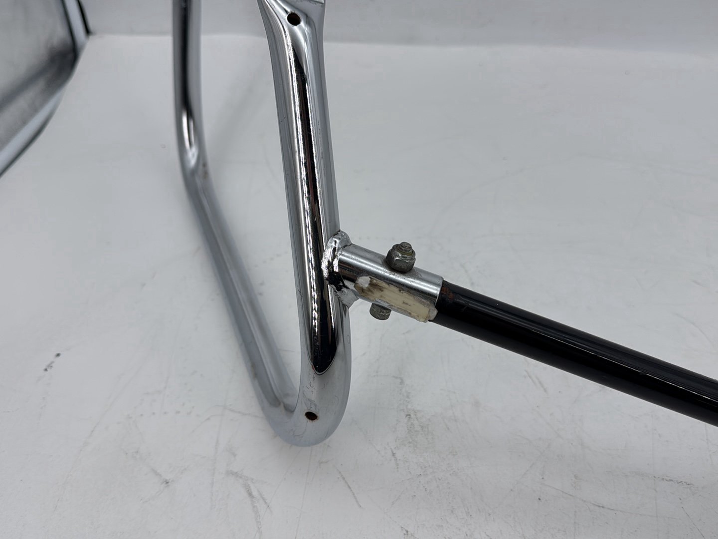 1999 - 2006 Harley-Davidson Touring CVO Screamin Eagle Road King Rear Left Right Saddlebag Guard Rails Bar 49176-97