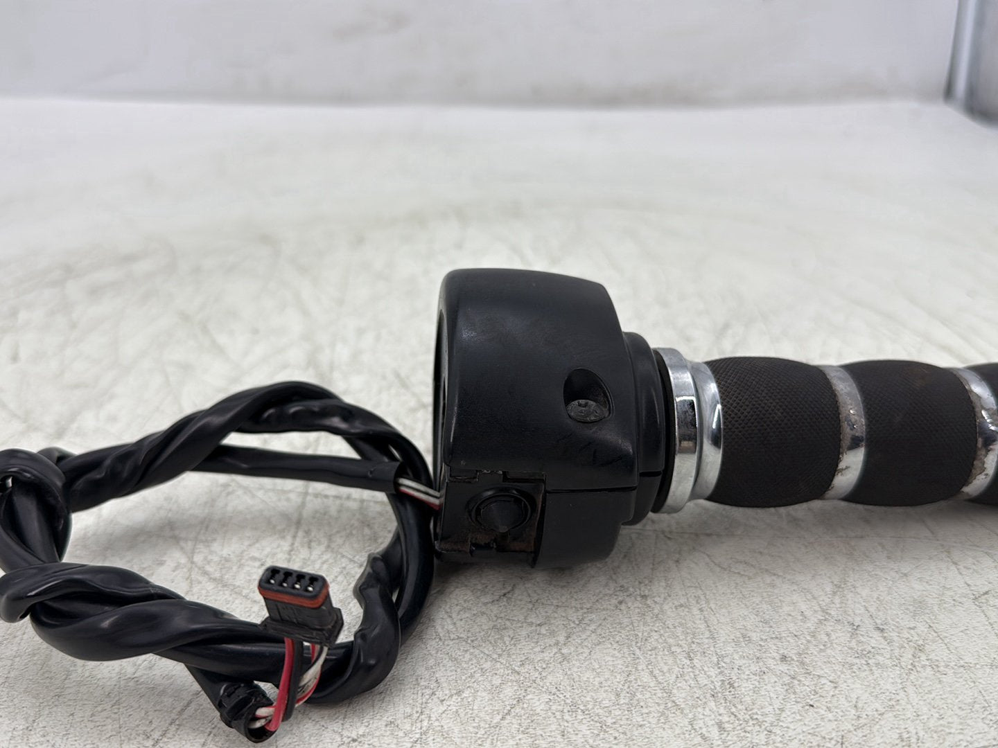 2012 Harley Dyna Super Glide Custom FXDCI OEM Right Engine Start Kill Switches Controls