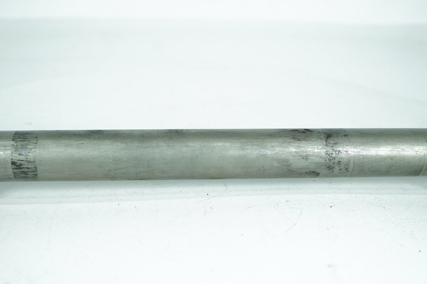 2012 - 2026 Harley-Davidson Sportster Iron 883 Rear Wheel Axle Bolt Shaft  	41176-08
