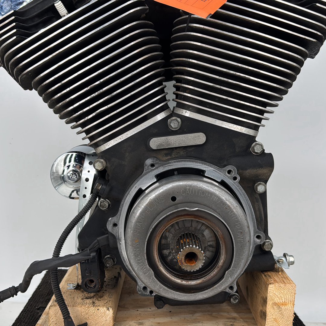 2007 - 2011 Harley-Davidson Touring Electra Glide Ultra EFI Twin Cam 96 Engine Motor 19261-10