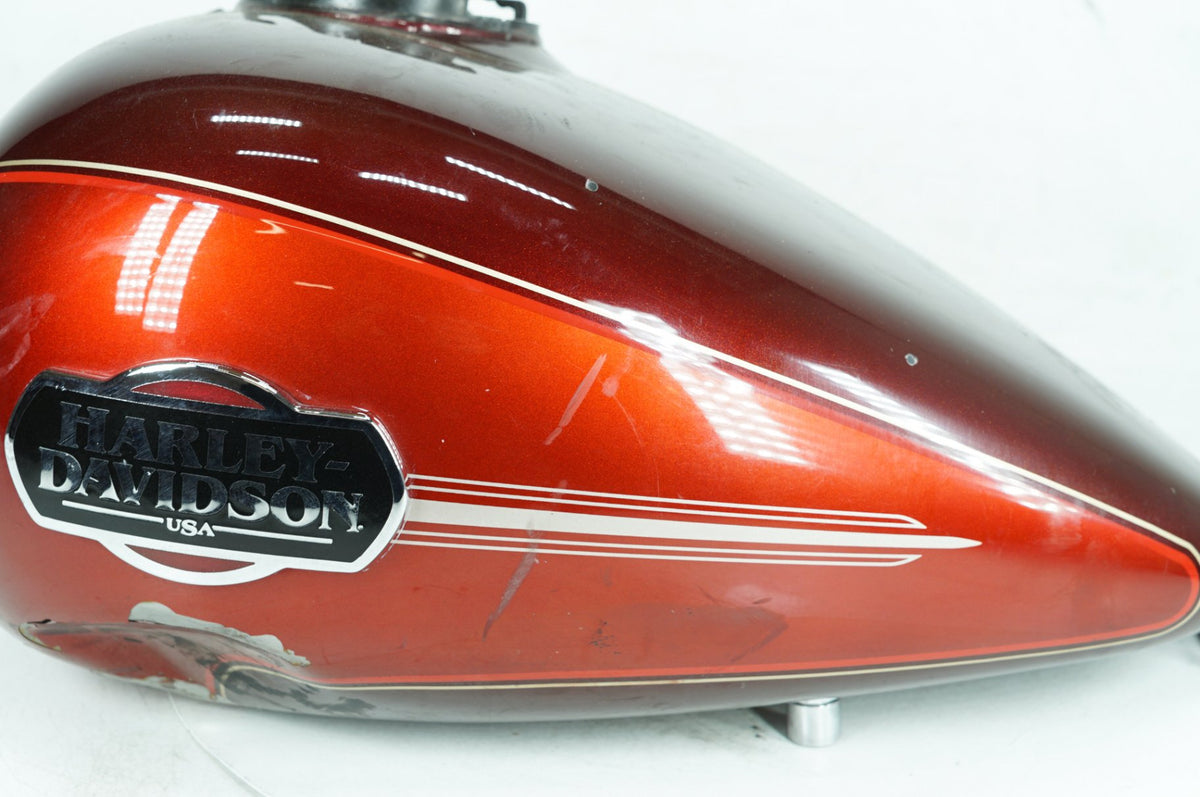 2007 - 2012 Harley-Davidson Touring Electra Glide Ultra Fuel Gas Tank Gasoline Reservoir   61356-08