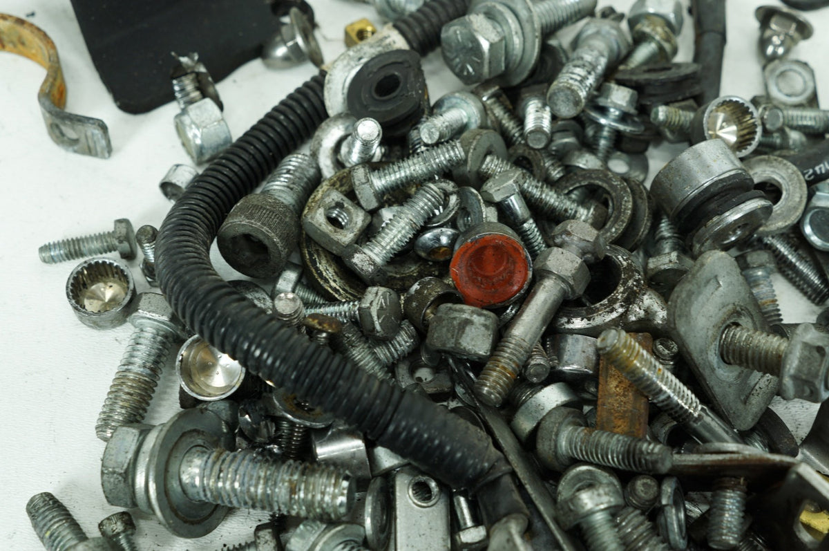 2000 Harley-Davidson Touring FLHRCI - Hardware Bolts Nuts & Brackets