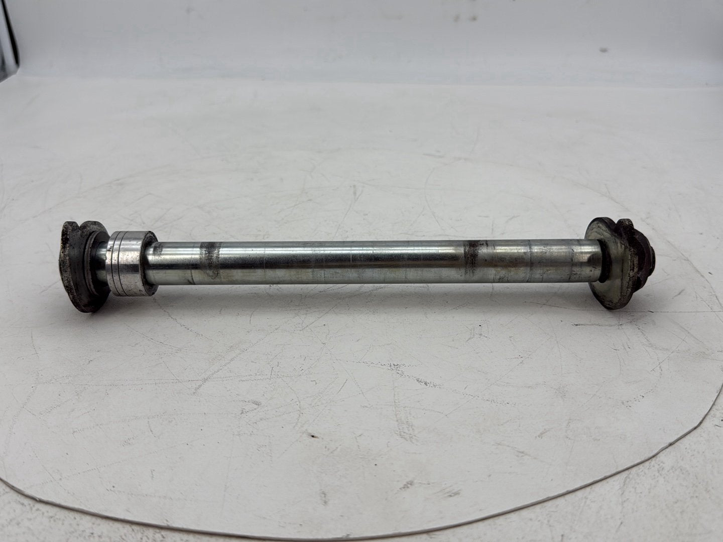 2007 - 2012 Harley-Davidson Touring Electra Glide Ultra Rear Wheel Axle Bolt Shaft 	41056-08
