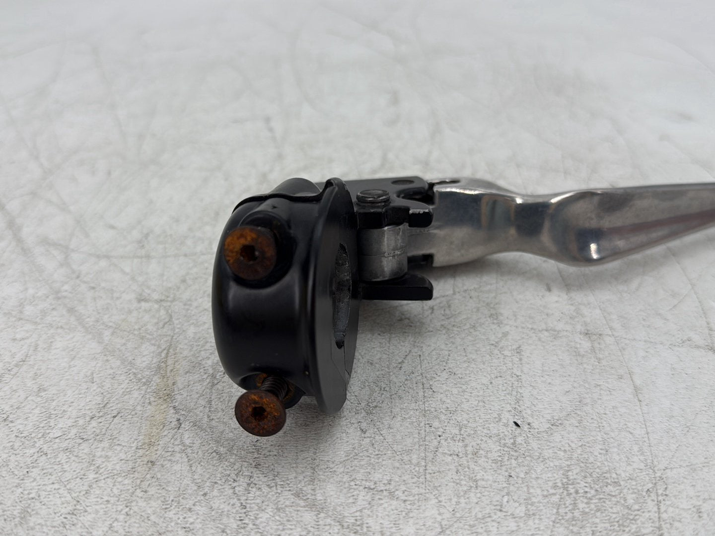 2005 Harley Electra Glide Touring Ultra FLHTCUI OEM Front Left Hand Clutch Control Lever