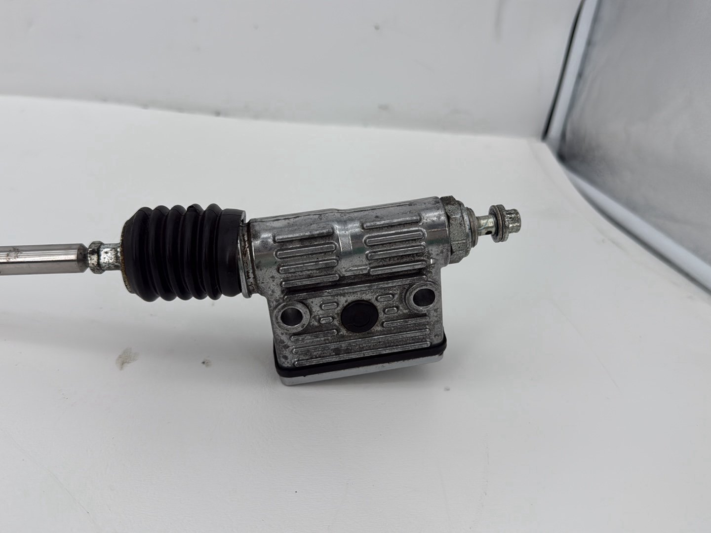 2003 Harley Sportster XL1200C 1200 Custom Anniversary OEM Rear Brake Master Cylinder Reservoir