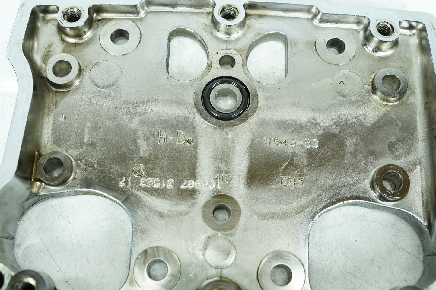 2007 - 2016 Harley-Davidson Dyna Super Glide Custom Twin Cam Lower 1 Rocker Box 17543-99A 17543-99