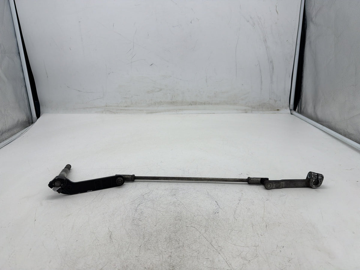 2010 Harley Street Glide Touring FLHX OEM Gear Shifter Lever w/ Rod linkage