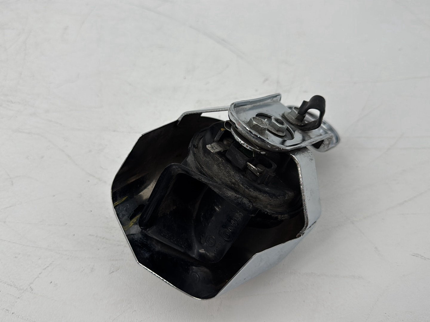 2008 - 2016 Harley-Davidson Touring Electra Glide Ultra Horn Signal Klaxon Chrome Cover
