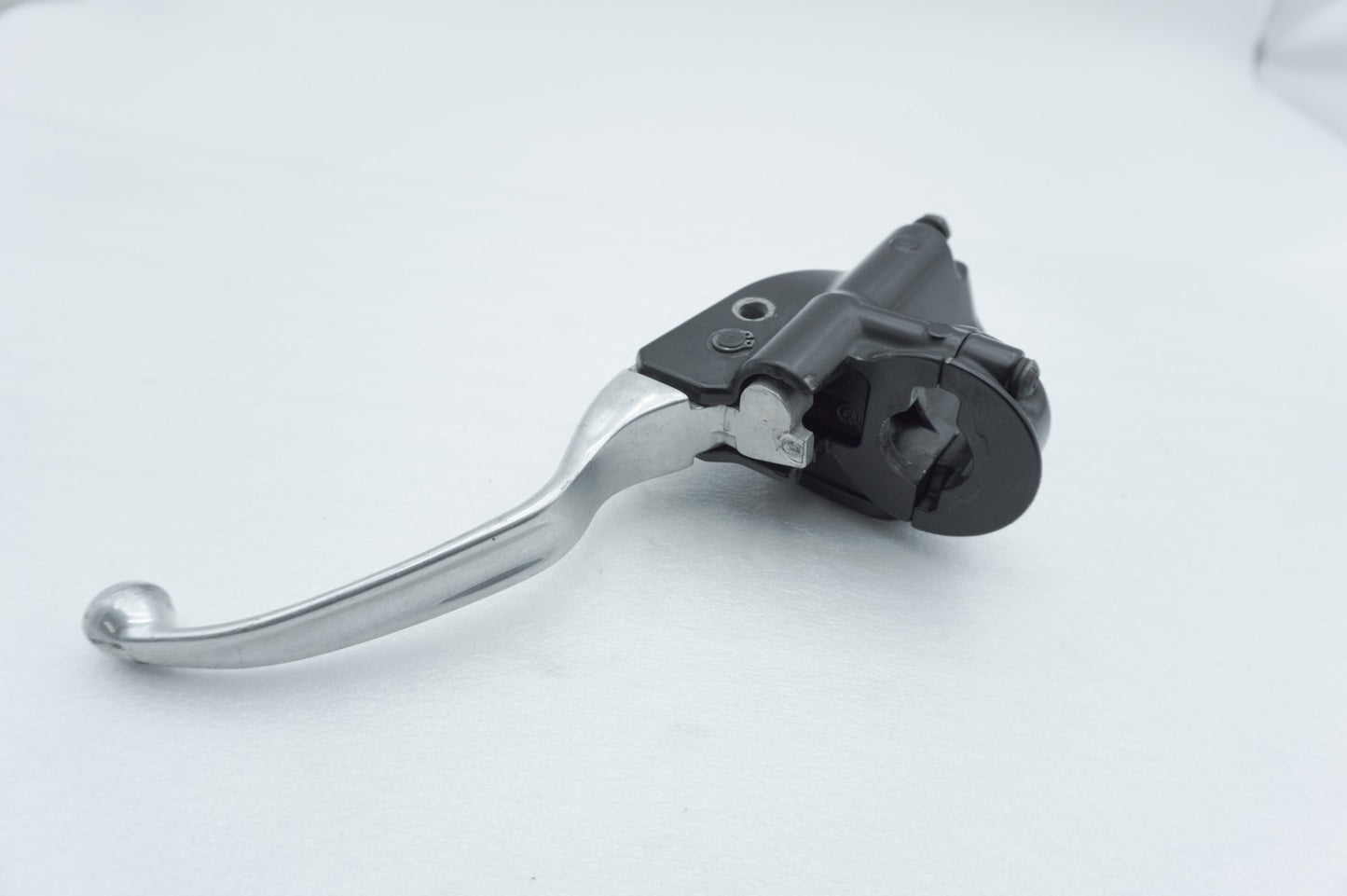 2012 - 2016 Harley-Davidson Touring Road Glide Front Brake Lever Master Cylinder Reservoir 42859-06B