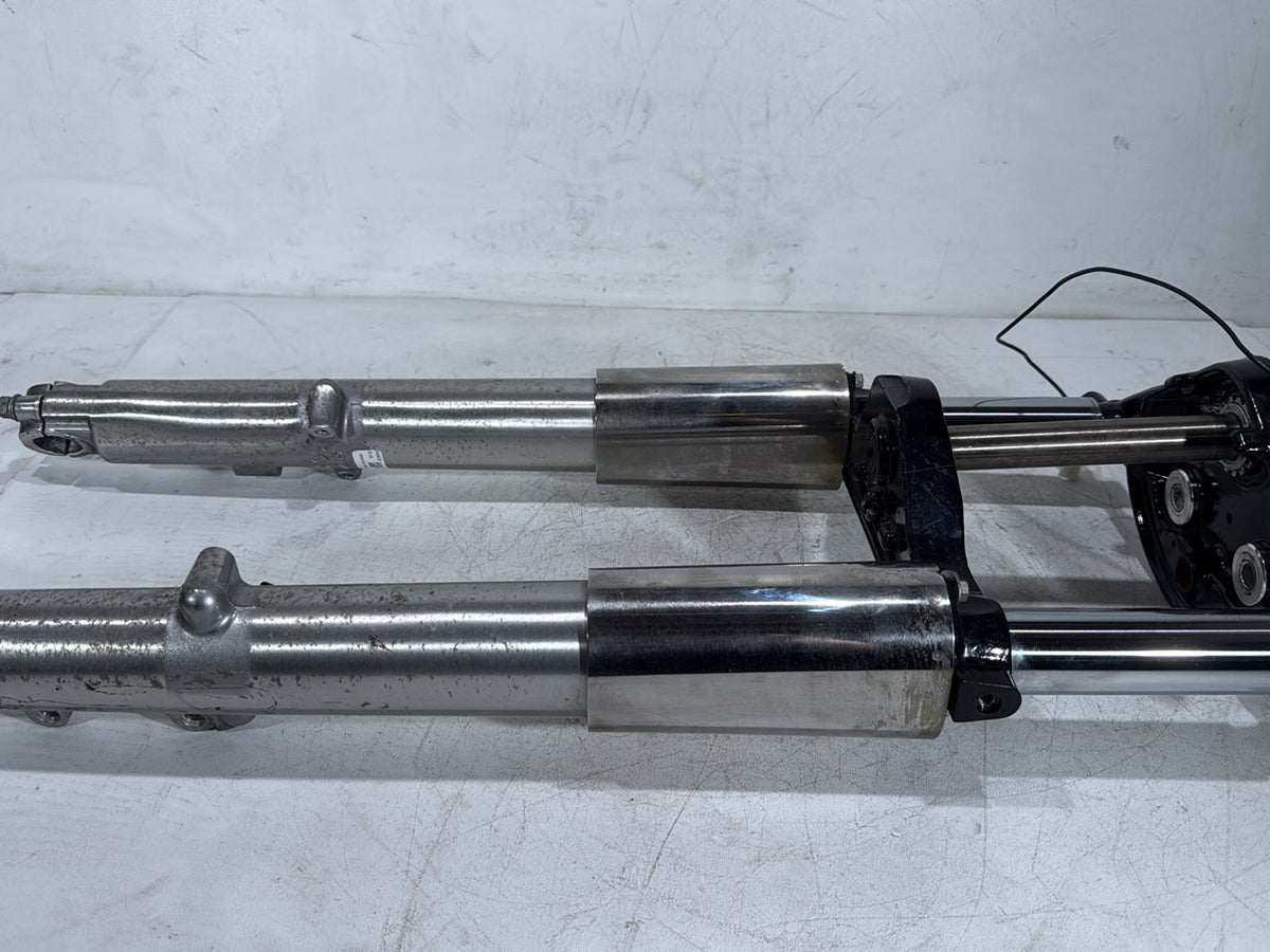 11 Harley Road Glide Touring OEM Front Triple Tree Set & LH RH Fork Legs Sliders