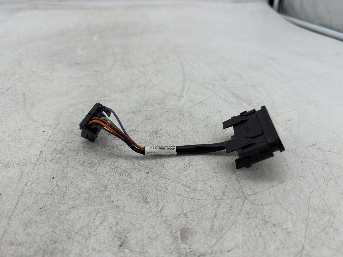 2011 Harley Electra Glide Touring Ultra OEM Dash Indicator Lamp Wire Plug 68789-96A