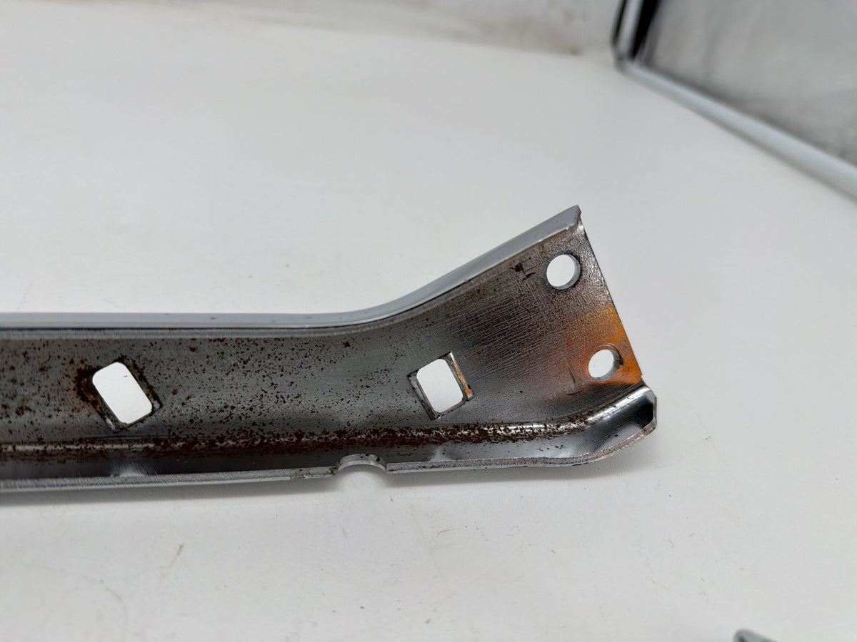 01 Harley Electra Glide Touring OEM Left Right Saddlebag Fender Struts Brackets