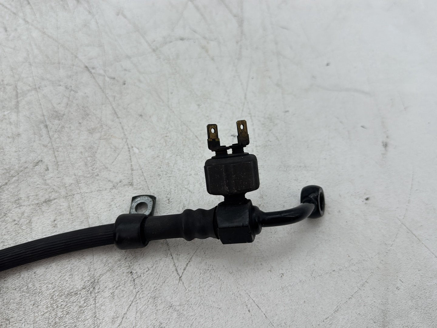 2003 Harley Dyna Wide Glide FXDWG OEM Rear Brake Hose Line Pipe