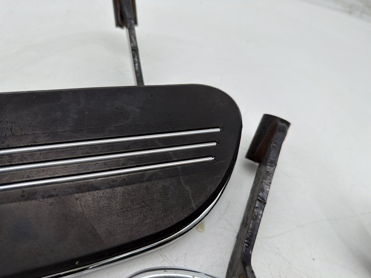 2013 Harley Street Glide Touring FLHX OEM Left Right Driver Floorboard Foot Rest