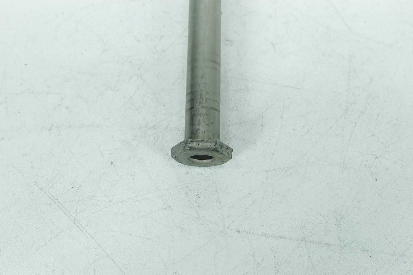 2007 - 2017 Harley-Davidson Dyna Low Rider Rear Fork Swingarm Pivot Bolt Shaft 47641-06