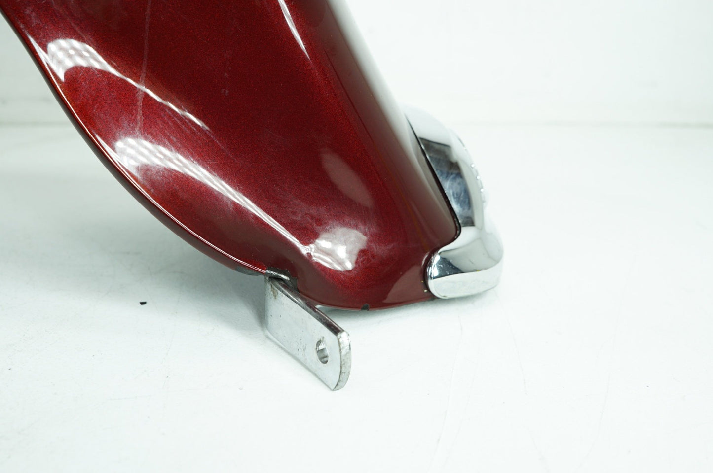 1999 - 2006 Harley-Davidson Touring Road King Classic Rear Wheel Fender & Turn Signals Bar 59579-01B