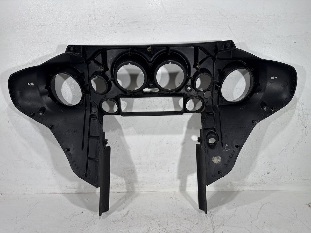 2011 Harley Street Glide Touring FLHX-103 OEM Front Inner Batwing Fairing Cover