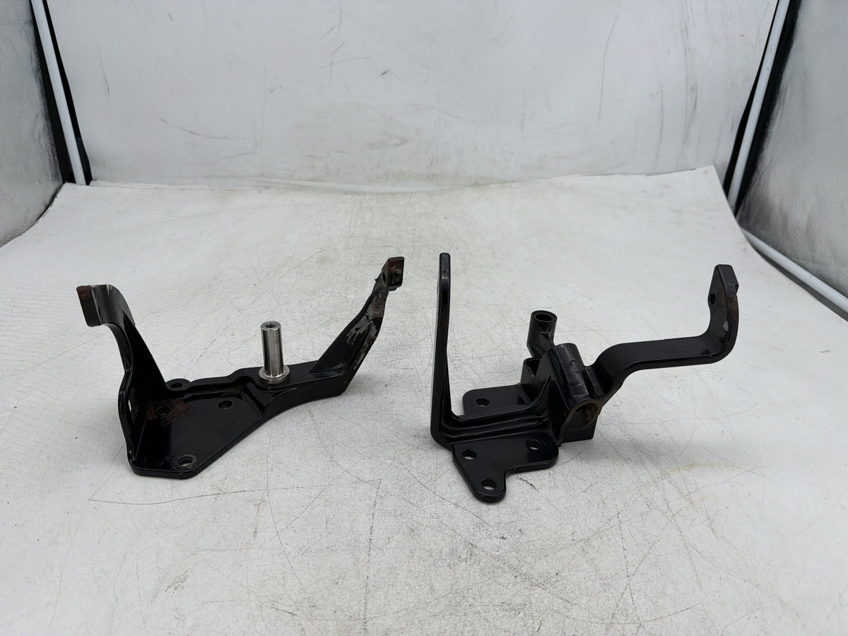 2001 Harley Fat Boy Softail FLSTF OEM Left Right Driver Footpeg Bracket Mounts