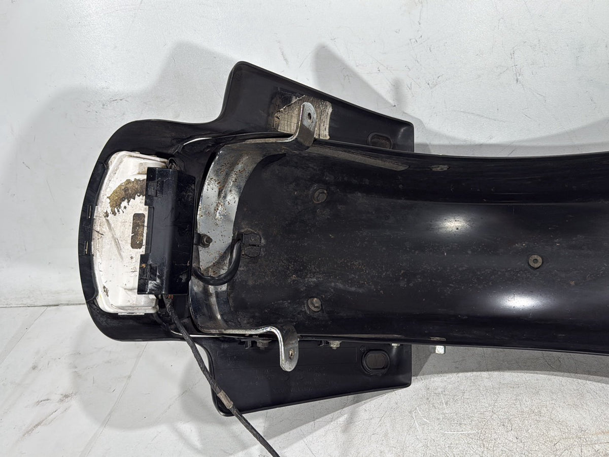2011 Harley Road Glide Touring FLTRX OEM Rear Wheel Fender & Turn Signals Bar