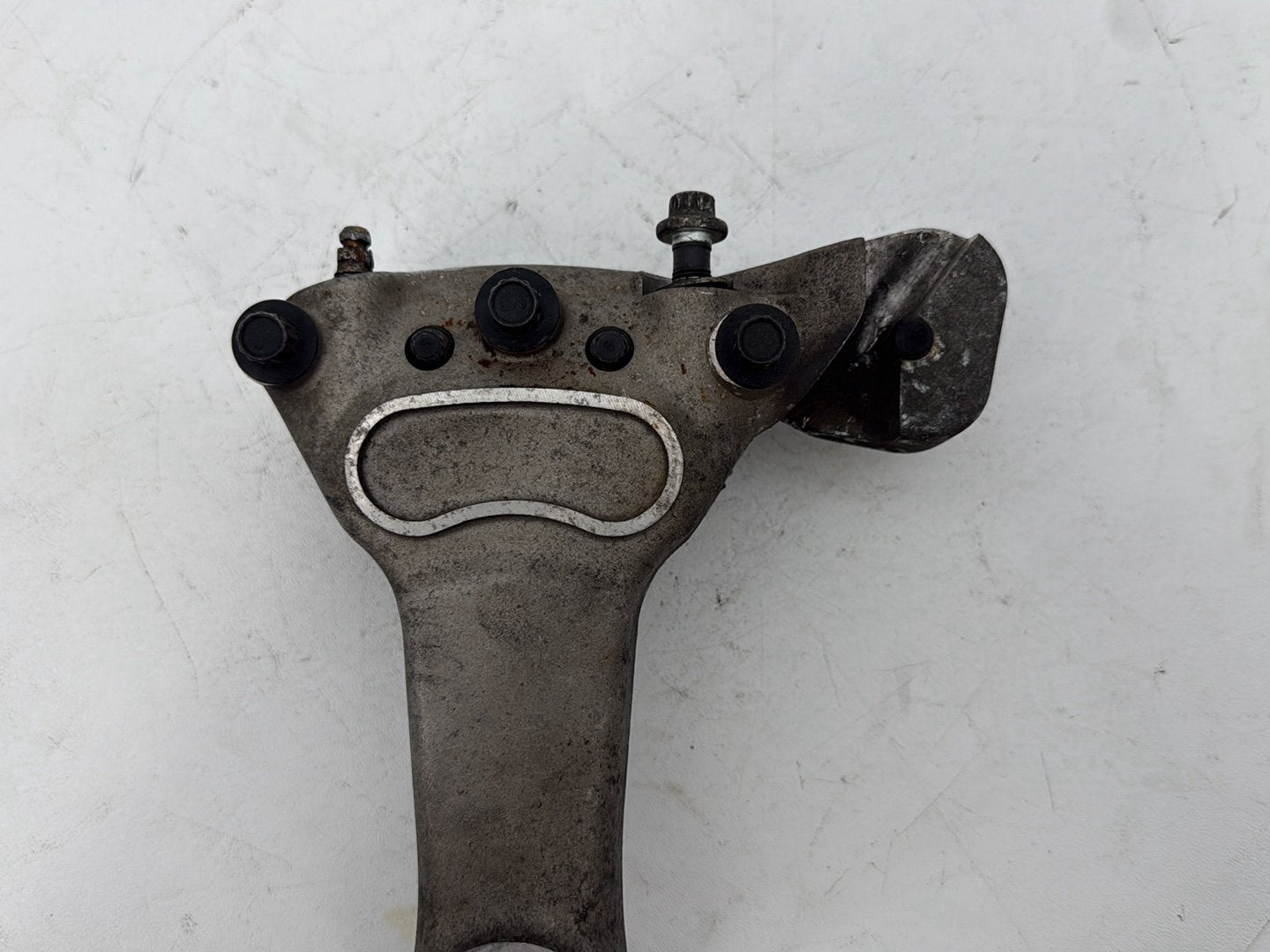 1999 - 2006 Harley-Davidson Touring Electra Glide Ultra Rear Back Brake Caliper 44080-02C