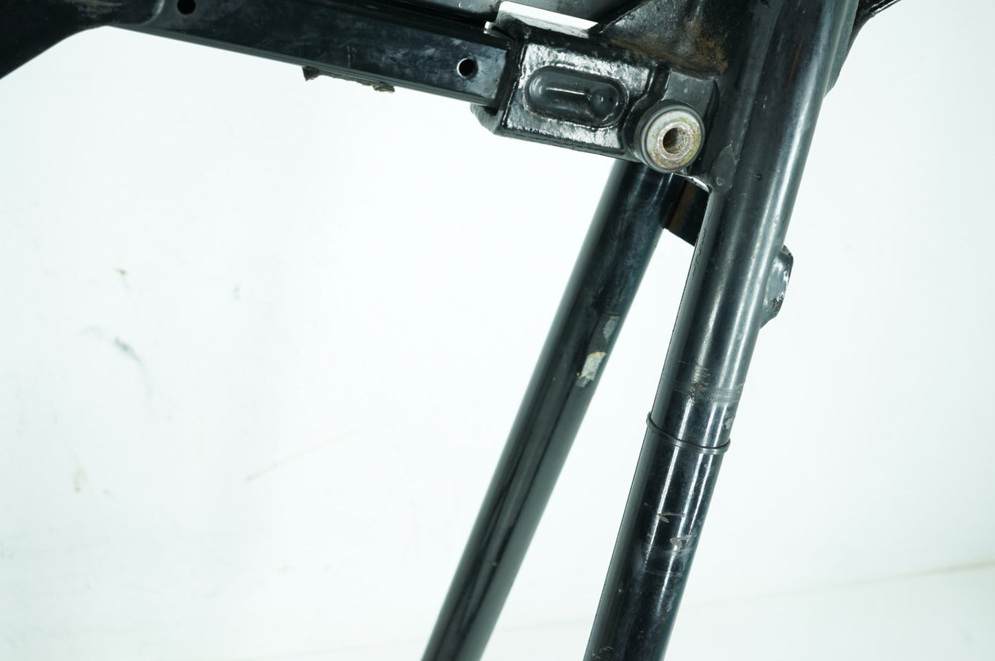 2000 - 2006 Harley-Davidson Softail Heritage Classic Body Main Frame Chassis SLVG 47008-00C