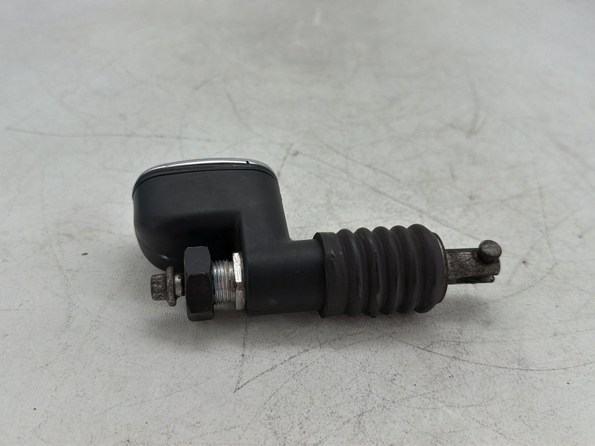 2006 Harley Electra Glide Touring Ultra FLHTCUI OEM Rear Brake Master Cylinder Reservoir