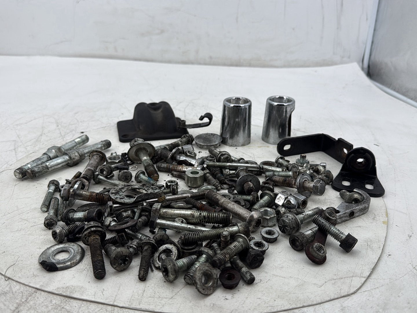 2003 Harley Dyna Wide Glide FXDWG OEM Hardware Bolts Nuts & Brackets