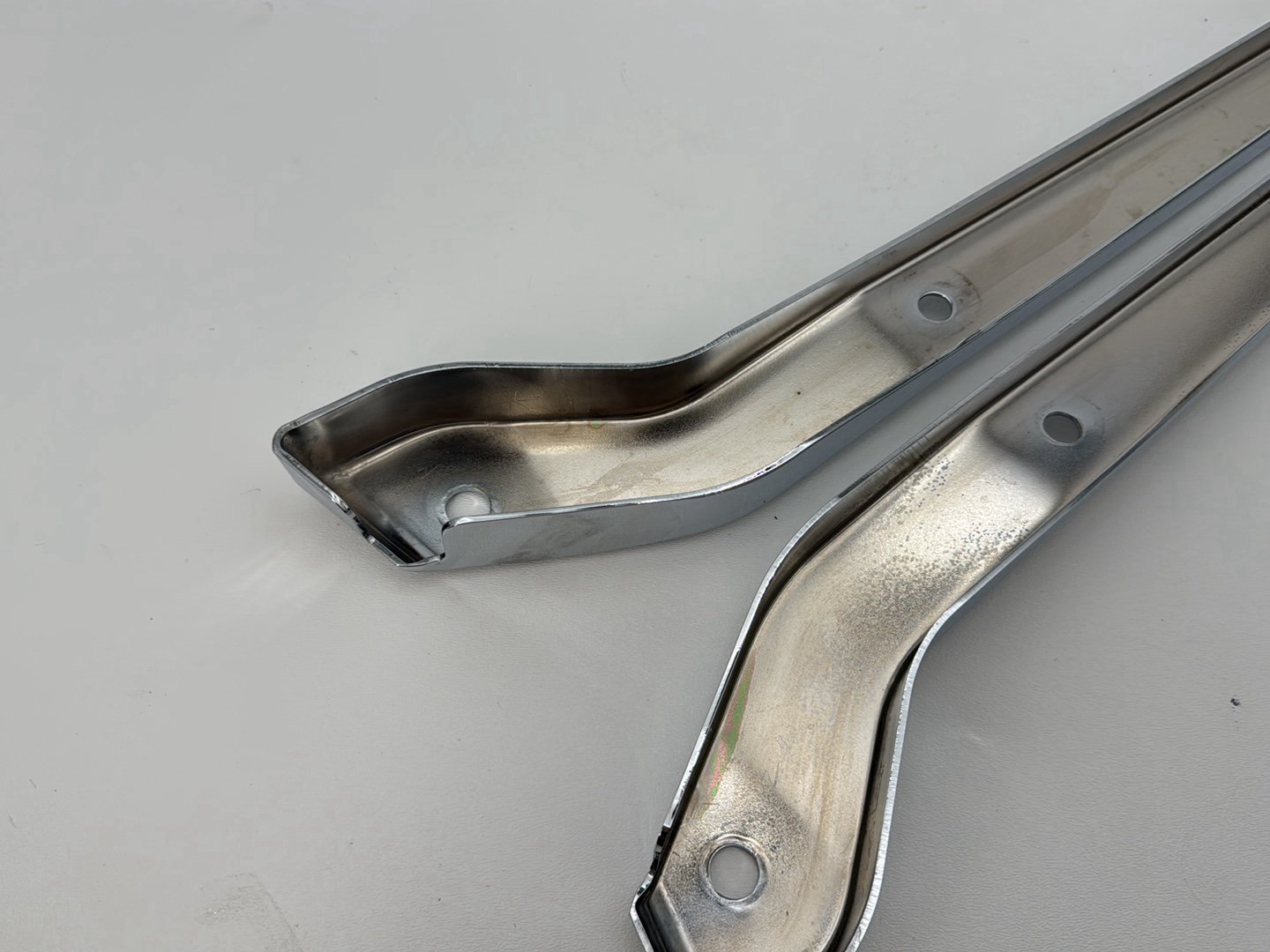 1999 - 2006 Harley-Davidson Dyna Wide Glide Left Right Saddlebag Fender Struts Brackets 59893-96