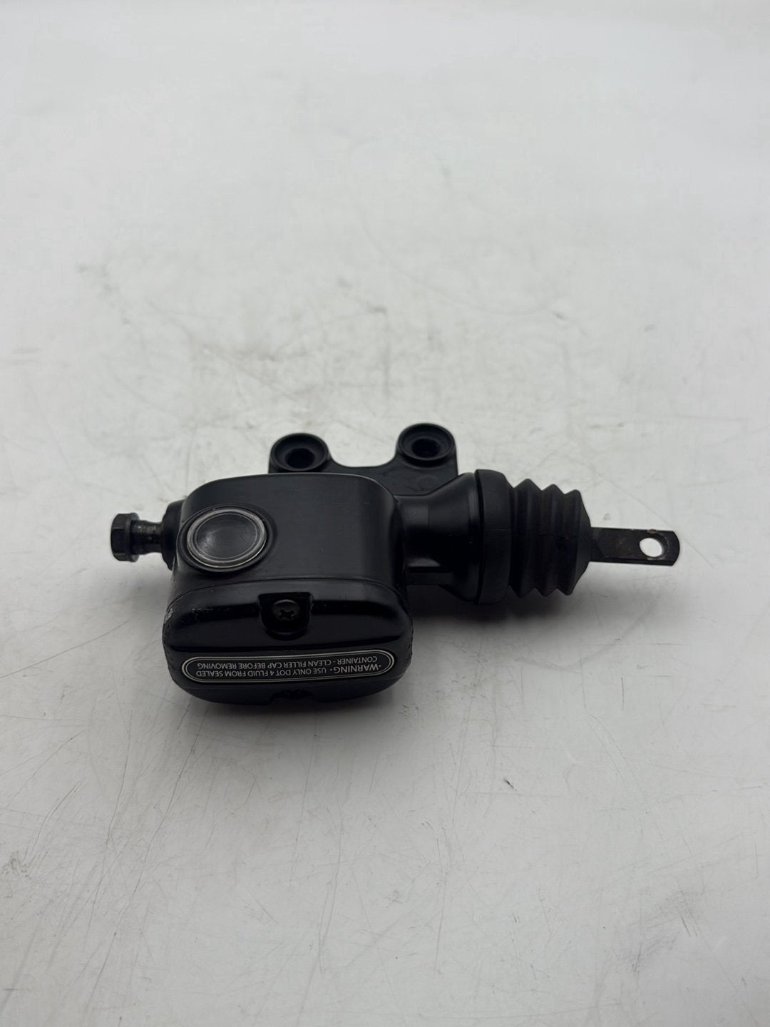 2007 - 2012 Harley-Davidson Touring Electra Glide Classic Rear Brake Master Cylinder Reservoir 41763-08