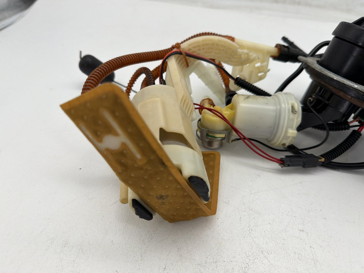 11 Harley Electra Glide Touring Ultra OEM Fuel Pump Gas Gasoline Petrol Sending