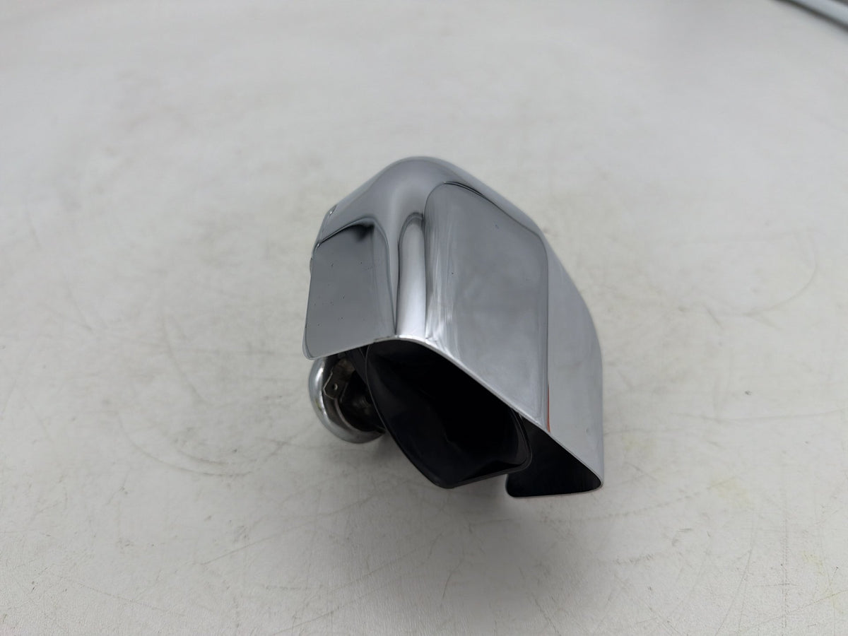 2006 Harley Softail Deuce FXSTDI OEM Horn Signal Klaxon Chrome Cover