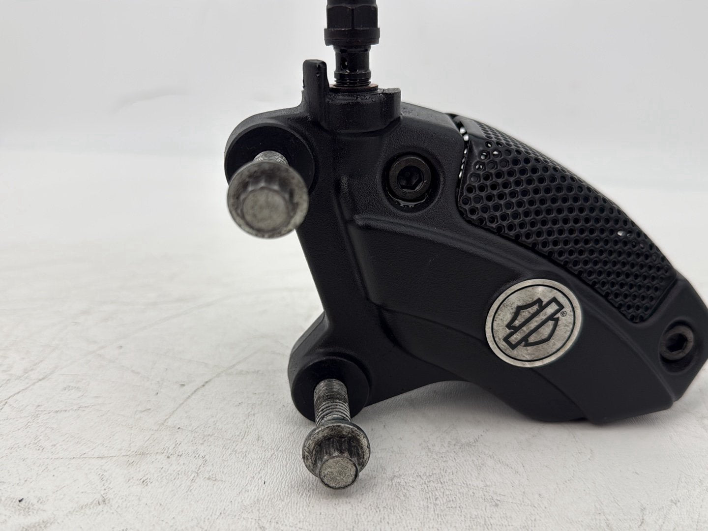 2015 Harley Touring FLHXS Street Glide OEM Front Left 1 Brake Caliper