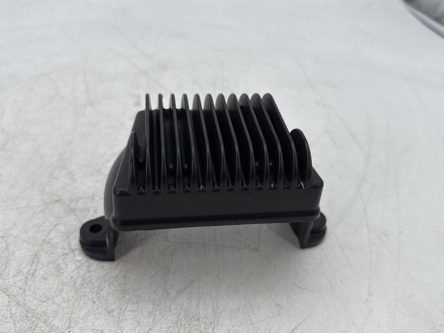 2010 Harley Street Glide Touring FLHX OEM Voltage Regulator Rectifier